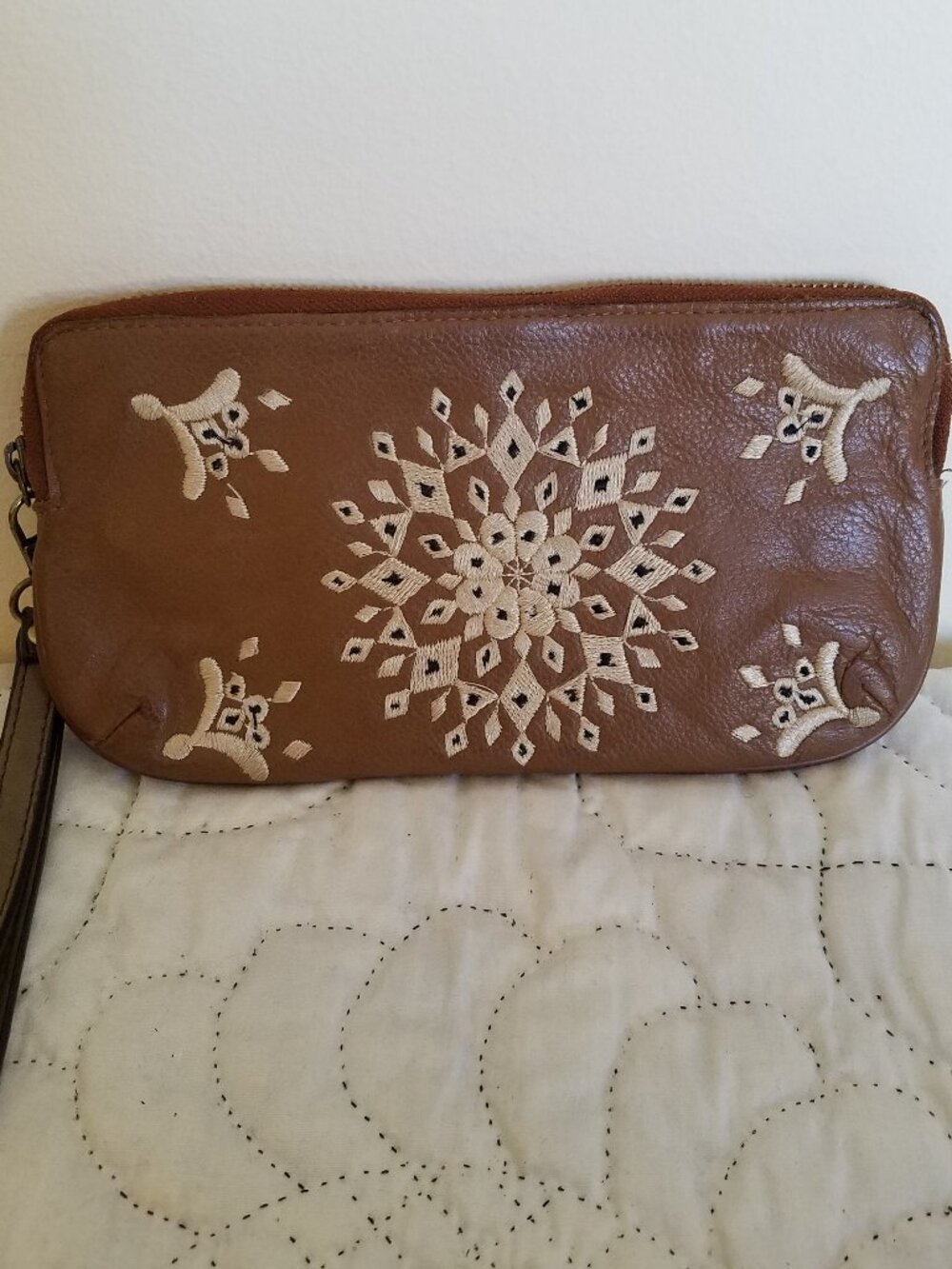 Wristlet LUCKY BRAND Casbah Leather Embroidered Cognac 12 Card Pockets